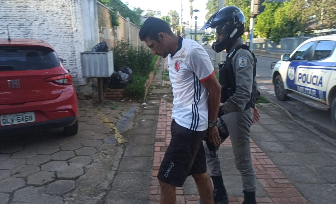 Narcotraficante é preso com dinheiro, cocaína e maconha no bairro Triângulo 
